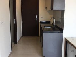 2 Bedroom Condo for rent at Rhythm Asoke, Makkasan