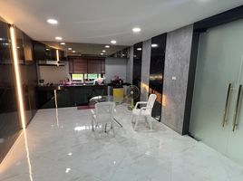 4 Bedroom House for sale in MRT Station, Nonthaburi, Bang Phut, Pak Kret, Nonthaburi