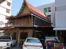 66 спален Квартира на продажу в Somsri Apartment, Wong Sawang
