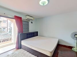 4 Bedroom Townhouse for sale in Bang Chak, Phra Khanong, Bang Chak