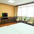1 Bedroom Condo for rent at Yellow Ribbon Hills Executive Mansion, Thung Mahamek, Sathon