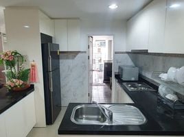 2 спален Кондо на продажу в Belle Grand Rama 9, Huai Khwang