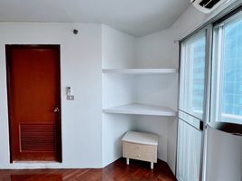 2 Bedroom Apartment for sale at Witthayu Complex, Makkasan