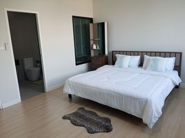 3 Schlafzimmer Reihenhaus zu verkaufen im Lan Doa Home , Mae Hia