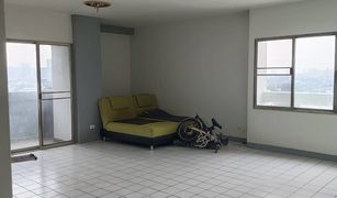 1 Schlafzimmer Wohnung zu verkaufen in Lat Yao, Bangkok Baan Prachaniwet 1