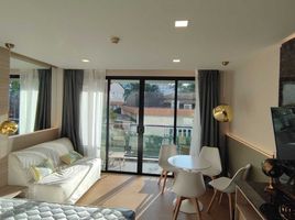 Studio Appartement zu verkaufen im The Beach Condotel, Karon, Phuket Town