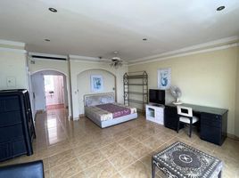 5 Bedroom Condo for sale at Andaman Beach Suites, Patong