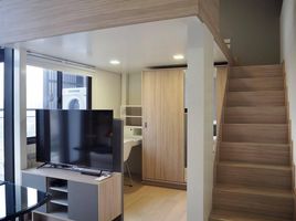 1 Bedroom Condo for rent at Chewathai Residence Asoke, Makkasan