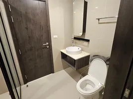 1 Bedroom Condo for sale at XT Huaikhwang, Din Daeng, Din Daeng, Bangkok