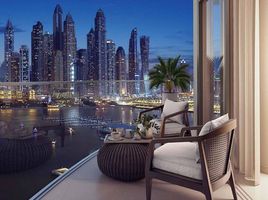 1 बेडरूम अपार्टमेंट for sale at Palace Beach Residence, EMAAR Beachfront