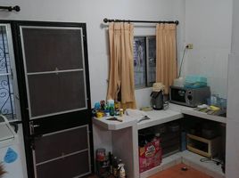 2 Schlafzimmer Reihenhaus zu verkaufen in Yan Nawa, Bangkok, Chong Nonsi