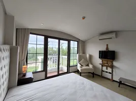 Studio Condo for sale at Venetian Signature Condo Resort Pattaya, Nong Prue