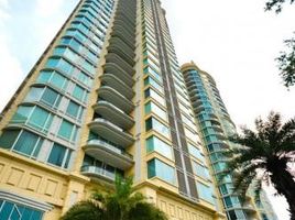 2 Bedroom Condo for sale at Royce Private Residences, Khlong Toei Nuea