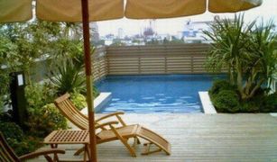 2 chambres Condominium a vendre à Phra Khanong, Bangkok Plus 38 Hip 
