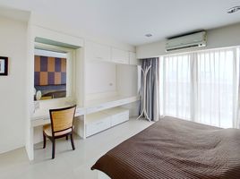 1 спален Квартира на продажу в Nusa State Tower Condominium, Si Lom