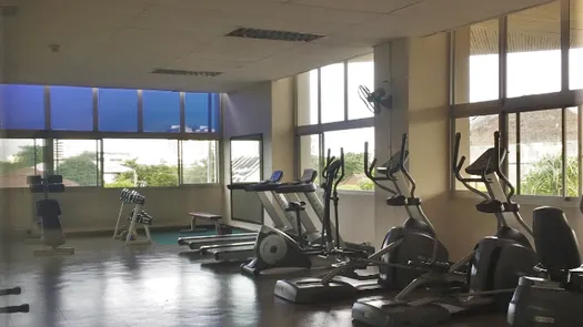 Фото 1 of the Communal Gym at Tai Ping Towers