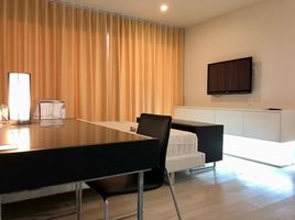 1 Bedroom Apartment for sale at Noble Solo, Khlong Tan Nuea, Watthana