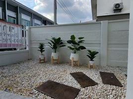 3 Bedroom Townhouse for sale at Gusto Petkasem 69, Nong Khaem, Nong Khaem, Bangkok