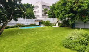 5 Bedrooms House for sale in Thanon Phaya Thai, Bangkok 