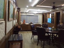 3 спален Кондо в аренду в Supalai Prima Riva, Chong Nonsi