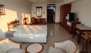 1 Bedroom Condo for sale in Wat Sam Phraya, Bangkok Juldis River Mansion