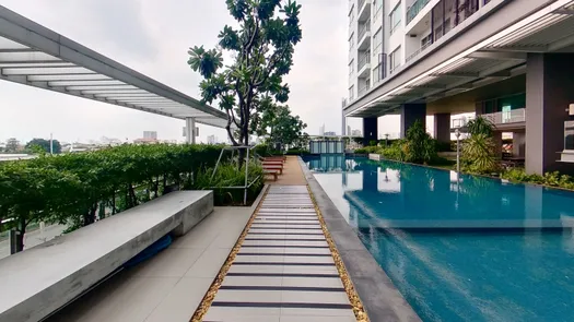 Fotos 1 of the Communal Pool at The Room Sathorn-Taksin