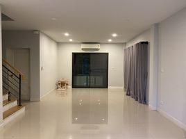 ขายบ้านเดี่ยว 3 ห้องนอน ในโครงการ Centro Rama 2 - Puttabucha, ท่าข้าม, บางขุนเทียน, กรุงเทพมหานคร