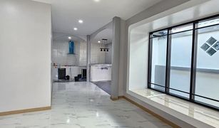 3 Bedrooms House for sale in Ratsada, Phuket Sri Suchart Grand View 3