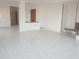 3 Bedroom Apartment for sale at A vendre Joli Appartement 175 m² au dernière étage avec une terrasse à bourgogne, Na Anfa