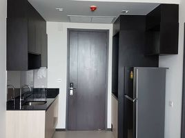 1 Schlafzimmer Appartement zu vermieten im Edge Sukhumvit 23, Khlong Toei Nuea