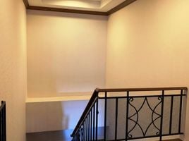 4 Bedroom Condo for rent at G.P. Grande Tower, Khlong Toei Nuea