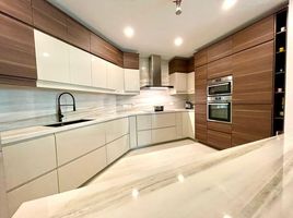 3 Bedroom Apartment for rent at Al Tamr, Shoreline Apartments, Palm Jumeirah, Dubai