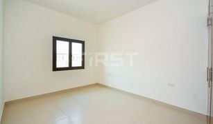 4 Schlafzimmern Villa zu verkaufen in Baniyas East, Abu Dhabi Bawabat Al Sharq