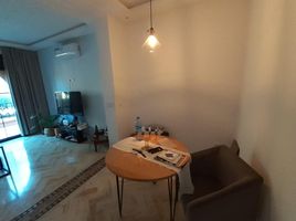 2 Schlafzimmer Appartement zu vermieten im Appartement sur 2 niveaux à louer Route de Fes, Na Annakhil