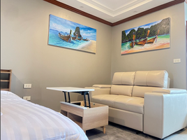 Studio Apartment for sale at Patong Condotel, Patong