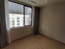 3 Schlafzimmer Wohnung zu vermieten im Tipamas Suites, Thung Mahamek