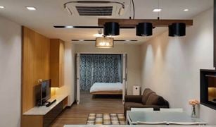 1 Schlafzimmer Wohnung zu verkaufen in Si Lom, Bangkok Nusa State Tower Condominium