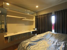 1 Bedroom Condo for sale at Noble Reveal, Phra Khanong Nuea, Watthana, Bangkok