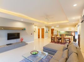 2 Schlafzimmer Villa zu vermieten im Luxx Phuket, Chalong, Phuket Town