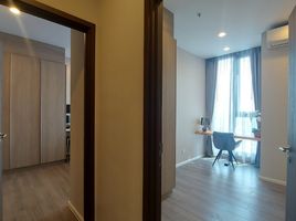 2 Bedroom Apartment for sale at Whizdom Essence, Bang Chak