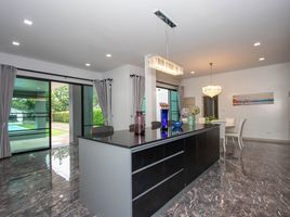 4 Bedroom Villa for sale in San Phisuea, Mueang Chiang Mai, San Phisuea