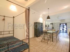 3 Schlafzimmer Appartement zu verkaufen im Renovated 3 BR apartment Riverside $190000, Phsar Chas, Doun Penh