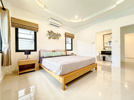 3 Schlafzimmer Villa zu vermieten im Baan Suan Yu Charoen 2, Choeng Thale, Thalang, Phuket, Thailand