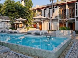 18 Bedroom Hotel for sale in Wat Lok Moli, Si Phum, Chang Phueak