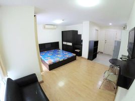 Studio Apartment for rent at The Link 3, Phra Khanong