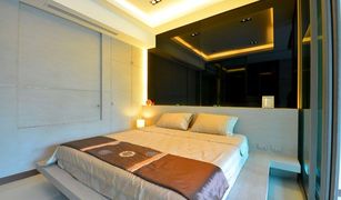 1 Schlafzimmer Wohnung zu verkaufen in Na Kluea, Pattaya Ananya Beachfront Wongamat