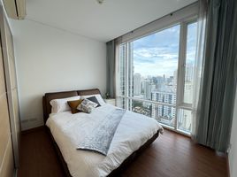 2 Bedroom Condo for sale at Fullerton Sukhumvit, Phra Khanong