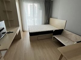 Studio Condo for rent at Ideo Q Chula Samyan, Maha Phruettharam, Bang Rak, Bangkok