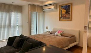 Studio Wohnung zu verkaufen in Thung Mahamek, Bangkok Sathorn Gardens