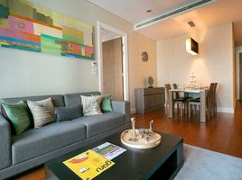 2 спален Кондо в аренду в Bright Sukhumvit 24, Khlong Tan